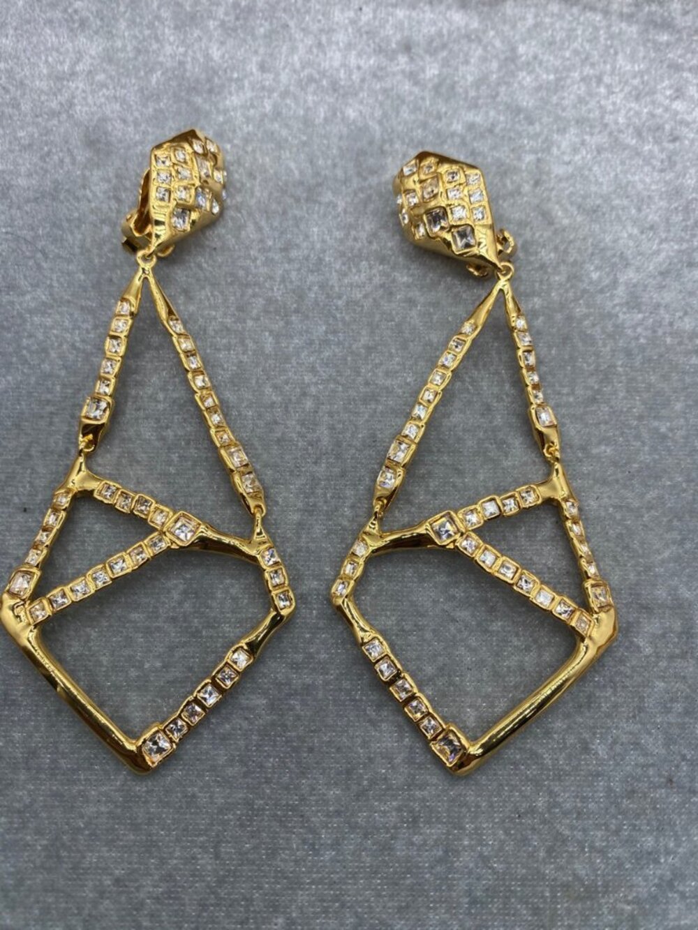 Alexis Bittar Irregular Pav�� Clip-On Earrings - Picture 5 of 5